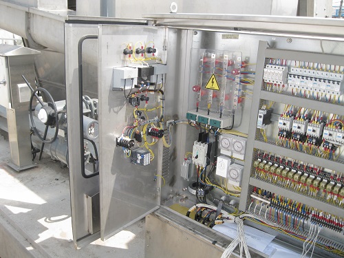 Tủ bảng điện - Cơ Điện Lạnh HRT - Công Ty TNHH Cơ Điện Lạnh HRT